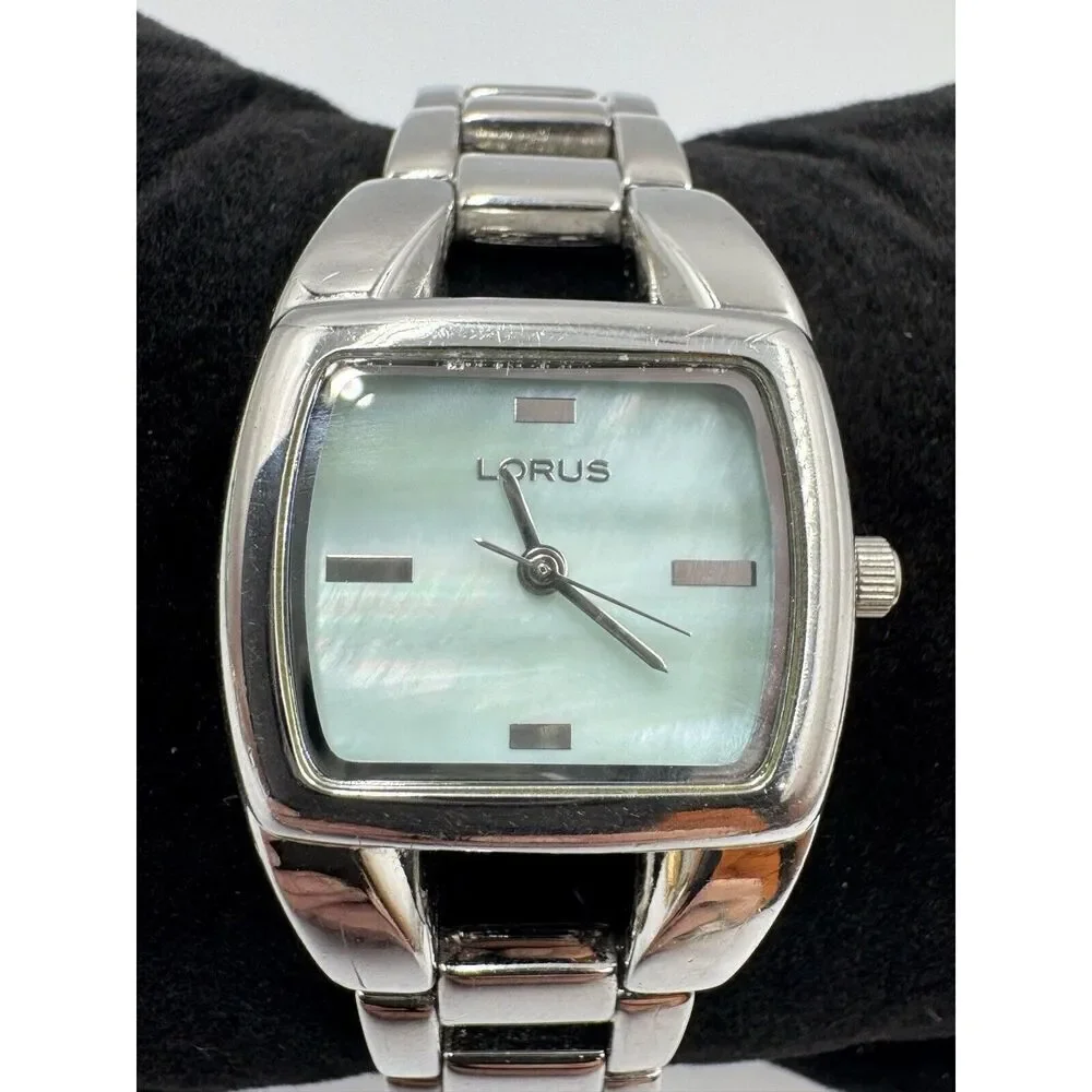 Lorus‎ By Seiko LR2016 Silver Tone Watch Blue MOP Stainless Steel NEW BATTERY